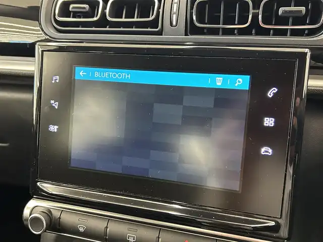 シトロエン Ｃ３ シャイン 岡山県 2018(平30)年 3.2万km グレー 純正ディスプレイオーディオ/バックカメラ/AppleCarplay/クルーズコントロール/レーンキープアシスト/アクティブセーフティブレーキ/疲労検知システム/インテリジェントハイビーム/ブラインドスポットミニター/LEDヘッドライト/シトロエン　コネクティッドカム/社外１６インチアルミホイール