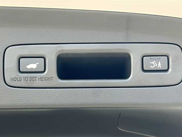 ホンダ ヴェゼル ハイブリッド e:HEV Z 三重県 2025(令7)年 0.1千km プラチナホワイトパール 登録済未使用車 /純正ナビ /全周囲カメラ/BSM /ビルトインETC2.0 /ワイヤレス充電器 /パワーバックドア /前席シートヒーター /USB・タイプC 給電/スペアキー /コーナーセンサー /ハーフレザーシート/ダウンヒルアシストコントロール/レーダークルーズコントロール/レーンキープアシスト/衝突軽減ブレーキ/電子パーキング/LEDヘッドライト/オートハイビーム/オートライト/革巻きステアリング/ステアリングスイッチ/電動格納ミラー/禁煙車