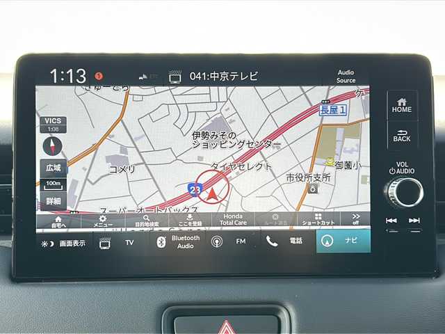 ホンダ ヴェゼル ハイブリッド e:HEV Z 三重県 2025(令7)年 0.1千km プラチナホワイトパール 登録済未使用車 /純正ナビ /全周囲カメラ/BSM /ビルトインETC2.0 /ワイヤレス充電器 /パワーバックドア /前席シートヒーター /USB・タイプC 給電/スペアキー /コーナーセンサー /ハーフレザーシート/ダウンヒルアシストコントロール/レーダークルーズコントロール/レーンキープアシスト/衝突軽減ブレーキ/電子パーキング/LEDヘッドライト/オートハイビーム/オートライト/革巻きステアリング/ステアリングスイッチ/電動格納ミラー/禁煙車