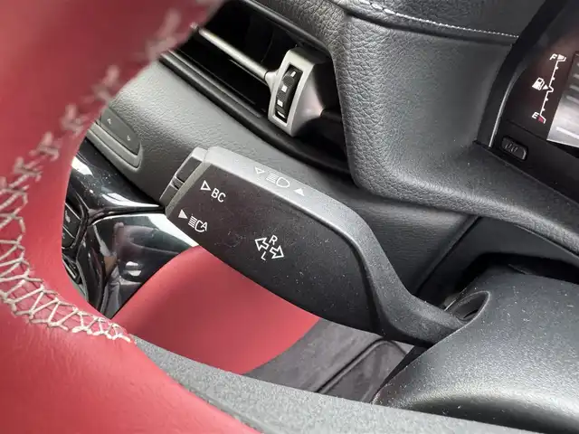 トヨタ スープラ RZ 三重県 2025(令7)年 0.1万km ブラックメタリック ワンオーナー/プリクラッシュセーフティ/HDDナビゲーションシステム/・8.8インチタッチディスプレイ/・地デジTV/・HDDオーディオ/・Toyota Supra Connect/・Bluetooth/JBLプレミアムサウンドシステム(12スピーカー)/バックモニター/リアクロストラフィックアラート/クルーズコントロール/レーンディパーチャーアラート/ブラインドスポットモニター/ブラック/レッドツートーンアルカンターラ/革コンビシート/パワーシート/シートヒーター（前席）/カラーヘッドアップディスプレイ/USBポート/ETC/純正19インチ10本スポークツヤ消ダークメタリック塗装鍛造アルミホイール/「Supra」ロゴ入brembo製レッドブレーキキャリパー/6灯式LEDヘッドランプ/・オートライト/アダプティブハイビーム/プッシュエンジンスタート/スマートキー/新車時保証書/取扱説明書