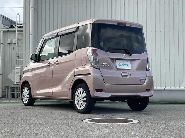 日産 デイズ ルークス 富山県 2015(平27)年 6.6万km シルキーローズM ＋セーフティII／/ワンオーナー／/純正７インチナビ／/フルセグＴＶ／/ＤＶＤ再生／/アラウンドビューモニター／/パワースライドドア／/ＥＴＣ／/インテリキー／/後席サーキュレーター／/ＵＳＢ入力