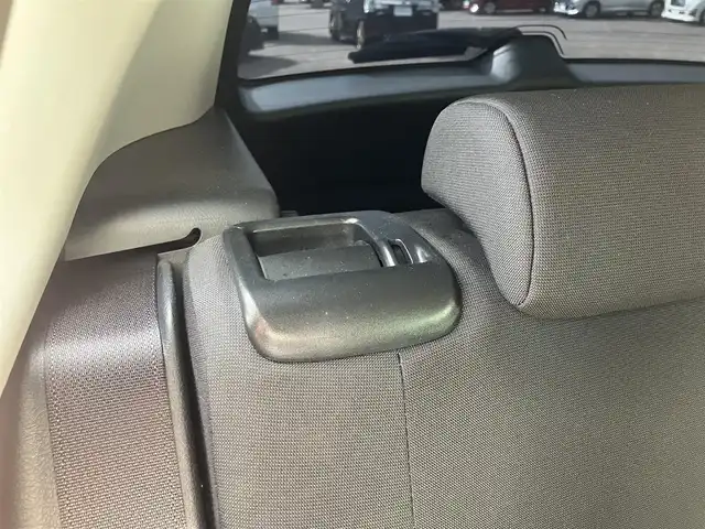 トヨタ オーリス 150X Sパッケージ 道南・函館 2018(平30)年 8.9万km シルバーM /ディーラーOPメモリーナビ//フルセグTV//TVキャンセラー//夏冬タイヤ//社外レーダー//社外ドライブレコーダー//バックカメラ//寒冷地仕様//フロントワイパーデアイサー//横滑り防止