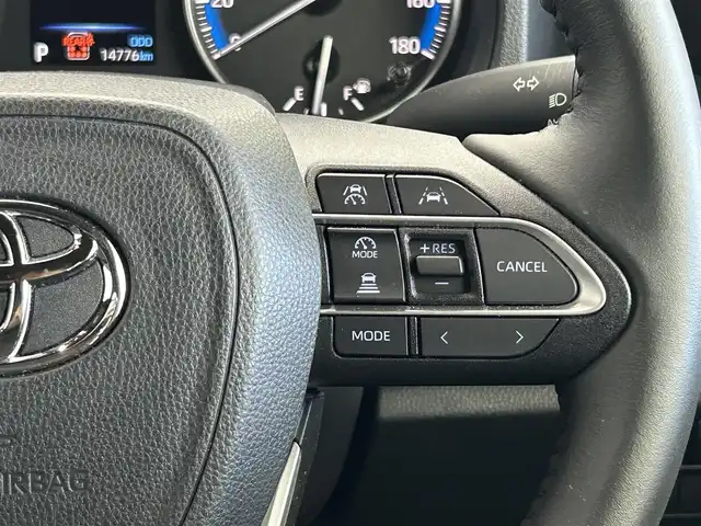 トヨタ ヴォクシー ハイブリッド S－G 群馬県 2024(令6)年 1.5万km アティチュードブラックマイカ フリップダウンモニター　純正１０．５ディスプレイオーディオ　バックカメラ　片側パワースライドドア　ＬＥＤ　純正１６インチＡＷ　ステアリングリモコン　ドライブレコーダー　スマートキー　ＥＴＣ　禁煙車