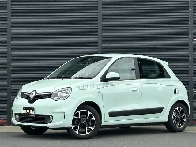 ルノー トゥインゴ EDC 茨城県 2019(令1)年 0.5万km 緑 後期型 /ディスプレイOD /CarPlay /BT /衝突軽減警告 /レーンアシスト /バックソナー /クルーズコントロール /ドライブレコーダー /オートライト /純正15インチアルミホイール /フロアマット /禁煙車