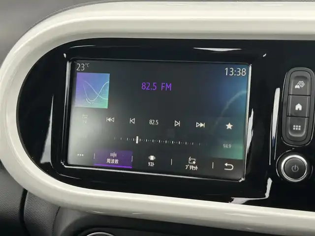 ルノー トゥインゴ EDC 茨城県 2019(令1)年 0.5万km 緑 後期型 /ディスプレイOD /CarPlay /BT /衝突軽減警告 /レーンアシスト /バックソナー /クルーズコントロール /ドライブレコーダー /オートライト /純正15インチアルミホイール /フロアマット /禁煙車