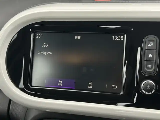 ルノー トゥインゴ EDC 茨城県 2019(令1)年 0.5万km 緑 後期型 /ディスプレイOD /CarPlay /BT /衝突軽減警告 /レーンアシスト /バックソナー /クルーズコントロール /ドライブレコーダー /オートライト /純正15インチアルミホイール /フロアマット /禁煙車