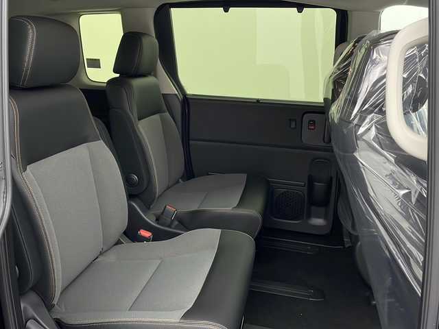 ホンダ フリード ハイブリット e:HEV クロスター 熊本県 2025(令7)年 0.1千km メテオロイドグレーメタリック 登録未使用車/純正9インチナビ/AM/FM/フルセグTV/Bluetooth/USB/バックカメラ/Apple CarPlay/Android Auto/ホンダセンシング/・衝突被害軽減ブレーキ/・レーンキープアシスト/・コーナーセンサー/・追従式クルーズコントロール/ブラインドスポットモニター/ハーフレザーシート/シートヒーターD/N/両側パワースライドドア/純正１５アルミホイール/プッシュスタート/スペアキー/オートライト/電動格納ミラー