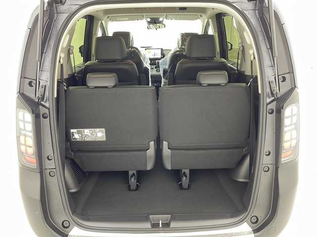 ホンダ フリード ハイブリット e:HEV クロスター 熊本県 2025(令7)年 0.1千km メテオロイドグレーメタリック 登録未使用車/純正9インチナビ/AM/FM/フルセグTV/Bluetooth/USB/バックカメラ/Apple CarPlay/Android Auto/ホンダセンシング/・衝突被害軽減ブレーキ/・レーンキープアシスト/・コーナーセンサー/・追従式クルーズコントロール/ブラインドスポットモニター/ハーフレザーシート/シートヒーターD/N/両側パワースライドドア/純正１５アルミホイール/プッシュスタート/スペアキー/オートライト/電動格納ミラー