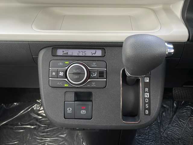 ダイハツ ムーヴ キャンバス ストライプス G 山口県 2024(令6)年 1万km シャイニングホワイトパール/スムーズグレーマイカメタリック 純正ディスプレイオーディオ/・CD/CDチェンジャー/・AM/FM/・iPod/USB接続/・フロントAUX/バックカメラ/スマートアシスト/・衝突警報機能/・ブレーキ制御付誤発進抑制機能/・車線逸脱警報機能/・ふらつき警報/・路外逸脱警報機能/・先行車発進お知らせ機能/・標識認識機能/・クリアランスソナー/LEDオートライト/LEDフォグランプ/D席/N席シートヒーター/ドリンクホルダーヒーター/マルチインフォメーションディスプレイ/スマートキー/イモビライザー/プッシュスタート/スペアキー1本/PWRモード切替スイッチ/USBソケット/運転席シートリフター/ベンチシート/アームレスト/後席シートアンダートレー/後席ISOFIXシート/UVカットプライバシーガラス/分割可倒式リアシート/電子パーキングブレーキ/両側パワースライドドア/挟み込み防止機能/予約OPEN機能/取り扱い説明書/保証書