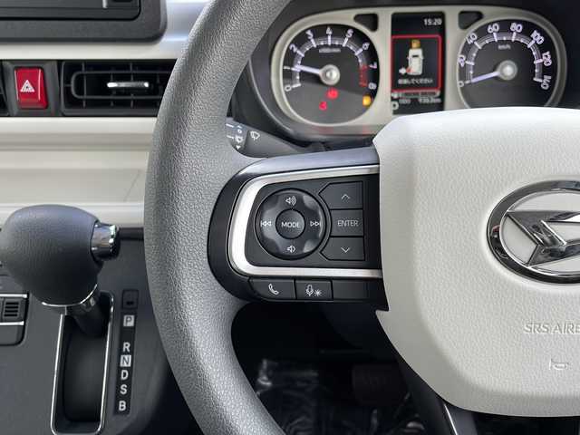 ダイハツ ムーヴ キャンバス ストライプス G 山口県 2024(令6)年 1万km シャイニングホワイトパール/スムーズグレーマイカメタリック 純正ディスプレイオーディオ/・CD/CDチェンジャー/・AM/FM/・iPod/USB接続/・フロントAUX/バックカメラ/スマートアシスト/・衝突警報機能/・ブレーキ制御付誤発進抑制機能/・車線逸脱警報機能/・ふらつき警報/・路外逸脱警報機能/・先行車発進お知らせ機能/・標識認識機能/・クリアランスソナー/LEDオートライト/LEDフォグランプ/D席/N席シートヒーター/ドリンクホルダーヒーター/マルチインフォメーションディスプレイ/スマートキー/イモビライザー/プッシュスタート/スペアキー1本/PWRモード切替スイッチ/USBソケット/運転席シートリフター/ベンチシート/アームレスト/後席シートアンダートレー/後席ISOFIXシート/UVカットプライバシーガラス/分割可倒式リアシート/電子パーキングブレーキ/両側パワースライドドア/挟み込み防止機能/予約OPEN機能/取り扱い説明書/保証書