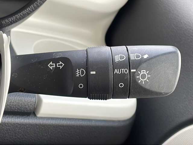 ダイハツ ムーヴ キャンバス ストライプス G 山口県 2024(令6)年 1万km シャイニングホワイトパール/スムーズグレーマイカメタリック 純正ディスプレイオーディオ/・CD/CDチェンジャー/・AM/FM/・iPod/USB接続/・フロントAUX/バックカメラ/スマートアシスト/・衝突警報機能/・ブレーキ制御付誤発進抑制機能/・車線逸脱警報機能/・ふらつき警報/・路外逸脱警報機能/・先行車発進お知らせ機能/・標識認識機能/・クリアランスソナー/LEDオートライト/LEDフォグランプ/D席/N席シートヒーター/ドリンクホルダーヒーター/マルチインフォメーションディスプレイ/スマートキー/イモビライザー/プッシュスタート/スペアキー1本/PWRモード切替スイッチ/USBソケット/運転席シートリフター/ベンチシート/アームレスト/後席シートアンダートレー/後席ISOFIXシート/UVカットプライバシーガラス/分割可倒式リアシート/電子パーキングブレーキ/両側パワースライドドア/挟み込み防止機能/予約OPEN機能/取り扱い説明書/保証書