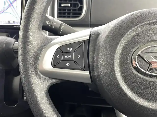 ダイハツ タント カスタム X トップED SAⅡ 熊本県 2016(平28)年 7万km パールホワイトⅢ 社外ナビ（ＢＴ・フルセグ）/バックカメラ　/片側パワースライドドア　/後のみクリアランスソナー　/スマートアシストIII/・衝突軽減ブレーキ/・前後誤発進抑制機能/・先行車発進お知らせ機能/横滑り防止/アイドリングストップ/オートエアコン/社外フロアマット/純正１４インチAW/オートライト/LEDヘッドライト/フォグランプ/スマートキー/プッシュスタート