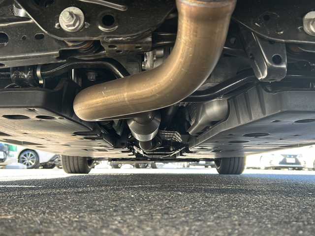 トヨタ ＧＲカローラ RZ 愛知県 2024(令6)年 0.7万km ガンＭⅡ ・禁煙車/・純正ディスプレイオーディオ/・ナビ付/フルセグＴＶ/・Bluetooth/USB/・JBLサウンド/・バックカメラ/・ビルトインＥＴＣ2.0/・前後ドライブレコーダー/・トヨタセーフティーセンス/・PCS/LTA/LDA/・オートハイビーム/・BSM/RSA/RCTA/・ヘッドアップディスプレイ/・レーダークルーズコントロール/・クリアランスソナー/・D/N席シートヒーター/・ステアリングヒーター/・ステアスイッチ/・プッシュスタート/・黒合皮ハーフレザーシート/・LEDオートライト/・フォグランプ/・電動格納ウィンカーミラー/・４WDモードセレクト/・ドライブモード/・横滑り防止装置/・純正18インチアルミ/・純正フロアマット/・新車保証書/取扱説明書