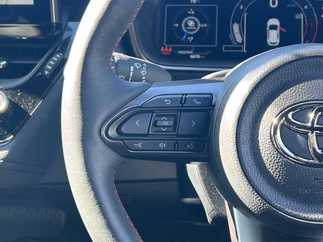 トヨタ ＧＲカローラ RZ 愛知県 2024(令6)年 0.7万km ガンＭⅡ ・禁煙車/・純正ディスプレイオーディオ/・ナビ付/フルセグＴＶ/・Bluetooth/USB/・JBLサウンド/・バックカメラ/・ビルトインＥＴＣ2.0/・前後ドライブレコーダー/・トヨタセーフティーセンス/・PCS/LTA/LDA/・オートハイビーム/・BSM/RSA/RCTA/・ヘッドアップディスプレイ/・レーダークルーズコントロール/・クリアランスソナー/・D/N席シートヒーター/・ステアリングヒーター/・ステアスイッチ/・プッシュスタート/・黒合皮ハーフレザーシート/・LEDオートライト/・フォグランプ/・電動格納ウィンカーミラー/・４WDモードセレクト/・ドライブモード/・横滑り防止装置/・純正18インチアルミ/・純正フロアマット/・新車保証書/取扱説明書