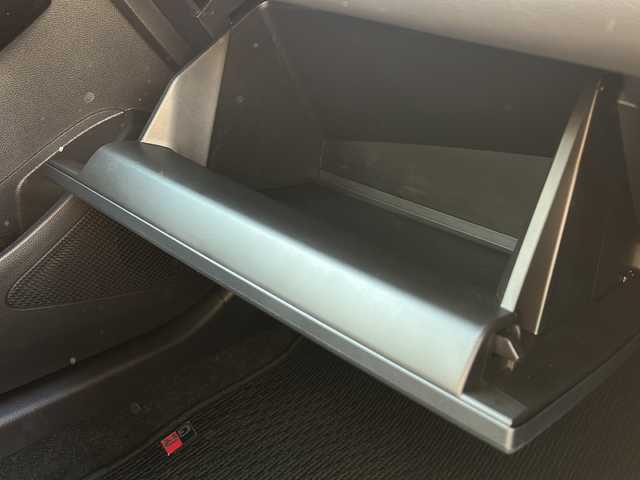 トヨタ ＧＲカローラ RZ 愛知県 2024(令6)年 0.7万km ガンＭⅡ ・禁煙車/・純正ディスプレイオーディオ/・ナビ付/フルセグＴＶ/・Bluetooth/USB/・JBLサウンド/・バックカメラ/・ビルトインＥＴＣ2.0/・前後ドライブレコーダー/・トヨタセーフティーセンス/・PCS/LTA/LDA/・オートハイビーム/・BSM/RSA/RCTA/・ヘッドアップディスプレイ/・レーダークルーズコントロール/・クリアランスソナー/・D/N席シートヒーター/・ステアリングヒーター/・ステアスイッチ/・プッシュスタート/・黒合皮ハーフレザーシート/・LEDオートライト/・フォグランプ/・電動格納ウィンカーミラー/・４WDモードセレクト/・ドライブモード/・横滑り防止装置/・純正18インチアルミ/・純正フロアマット/・新車保証書/取扱説明書