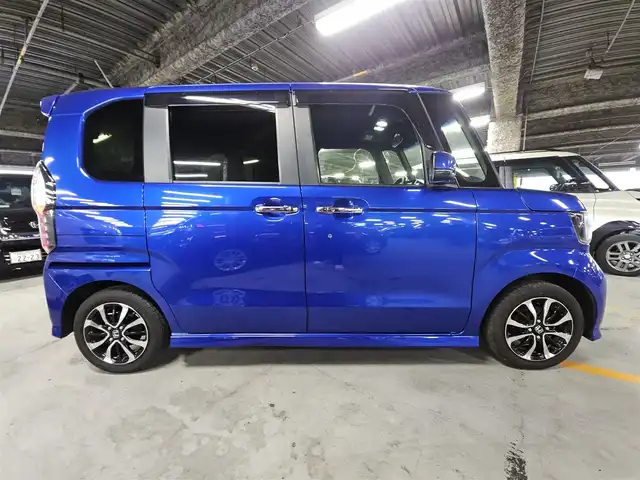 ホンダ Ｎ ＢＯＸ カスタム G L ホンダセンシング 宮崎県 2019(令1)年 6万km ブリリアントスポーティブルーメタリック2トーン 純正ナビ/フルセグTV/片側パワースライドドア/バックカメラ/ビルトインETC/前後ドライブレコーダー/アダプティブクルーズコントロール/ホンダセンシング/・衝突被害軽減ブレーキ/・車線逸脱防止支援システム/・前後誤発進抑制/・標識認識機能/・オートハイビーム/LEDヘッドランプ/ステアリングスイッチ/チップアップ機能付スライドリアシート/純正14インチアルミホイール/スマートキー/プッシュエンジンスタート/禁煙車