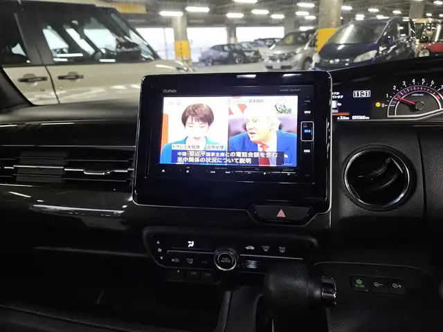 ホンダ Ｎ ＢＯＸ カスタム G L ホンダセンシング 宮崎県 2019(令1)年 6万km ブリリアントスポーティブルーメタリック2トーン 純正ナビ/フルセグTV/片側パワースライドドア/バックカメラ/ビルトインETC/前後ドライブレコーダー/アダプティブクルーズコントロール/ホンダセンシング/・衝突被害軽減ブレーキ/・車線逸脱防止支援システム/・前後誤発進抑制/・標識認識機能/・オートハイビーム/LEDヘッドランプ/ステアリングスイッチ/チップアップ機能付スライドリアシート/純正14インチアルミホイール/スマートキー/プッシュエンジンスタート/禁煙車