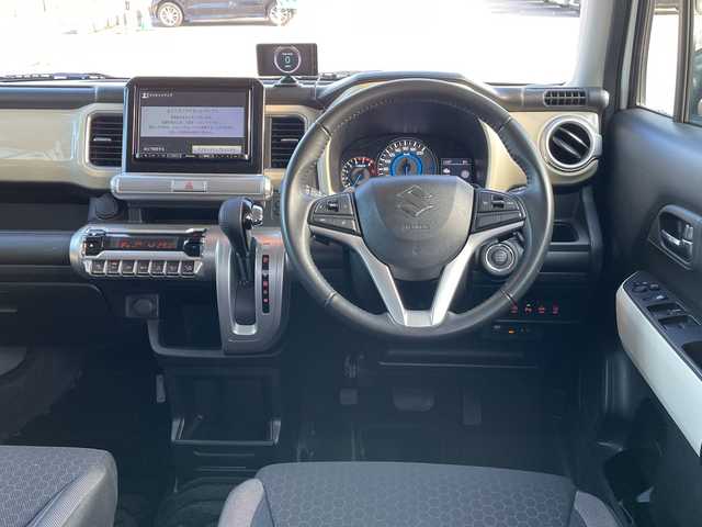 スズキ クロスビー HYBRID MZ 富山県 2020(令2)年 6.2万km ピュアホワイトパール/ブラック2トーンルーフ 純正メモリナビ/型式：AVIC-RLS901II/【CD/DVD/SD/BT/AUT/フルセグTV】/スズキセーフティ（デュアルセンサーブレーキサポート）/フルセグTV/LEDヘッドライト/クルーズコントロール/プッシュスタート/パドルシフト/スマートキー/シートヒーター（運転席＋助手席）/ドライブレコーダー/純正アルミホイール/オートハイビーム/ビルトインETC/プッシュスタート/レーンキープアシスト/横滑り防止装置/純正フロアマット/ASSURAスピードメーター/ドアバイザー