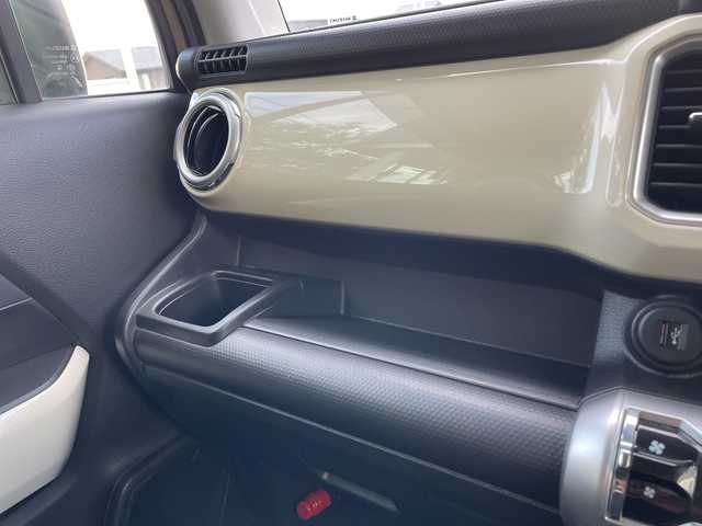 スズキ クロスビー HYBRID MZ 富山県 2019(令1)年 2.1万km キャラバンアイボリーパールメタリック/ホワイト 2トーンルーフ 社外8型メモリナビ/【ＣＤ／ＤＶＤ／ＢＴ／フルセグＴＶ／ＳＤ／ＵＳＢ】/バックカメラ/クルーズコントロール/レーンキープアシスト/衝突軽減ブレーキ/シートヒーター/コーナーセンサー/MTモード付きAT/パドルシフト/アイドリングストップ/USB入力端子/社外フロアマット/純正16インチアルミホイール/ビルトインＥＴＣ２．０/オートライト/シートバックテーブル/電動格納ウインカーミラー