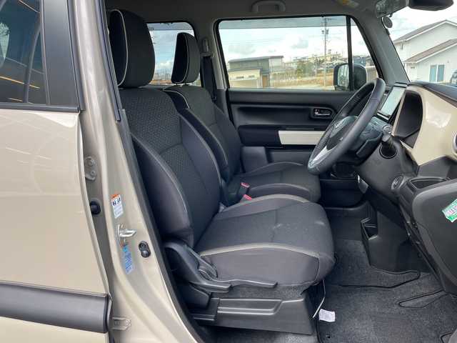 スズキ クロスビー HYBRID MZ 富山県 2019(令1)年 2.1万km キャラバンアイボリーパールメタリック/ホワイト 2トーンルーフ 社外8型メモリナビ/【ＣＤ／ＤＶＤ／ＢＴ／フルセグＴＶ／ＳＤ／ＵＳＢ】/バックカメラ/クルーズコントロール/レーンキープアシスト/衝突軽減ブレーキ/シートヒーター/コーナーセンサー/MTモード付きAT/パドルシフト/アイドリングストップ/USB入力端子/社外フロアマット/純正16インチアルミホイール/ビルトインＥＴＣ２．０/オートライト/シートバックテーブル/電動格納ウインカーミラー