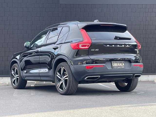 ボルボ ＸＣ４０ T4 AWD Rデザイン 埼玉県 2019(令1)年 5.9万km 黒 ワンオーナー/パノラマサンルーフ/黒ハーフレザーシート/３６０度カメラ/ＡＣＣ/ＡｐｐｌｅＣａｒＰｌａｙ/純正HDDナビ/フルセグ/ＬＫＡ/ＢＬＩＳ/パワーシート/シートヒーター/ＬＥＤ/純正１９インチＡＷ