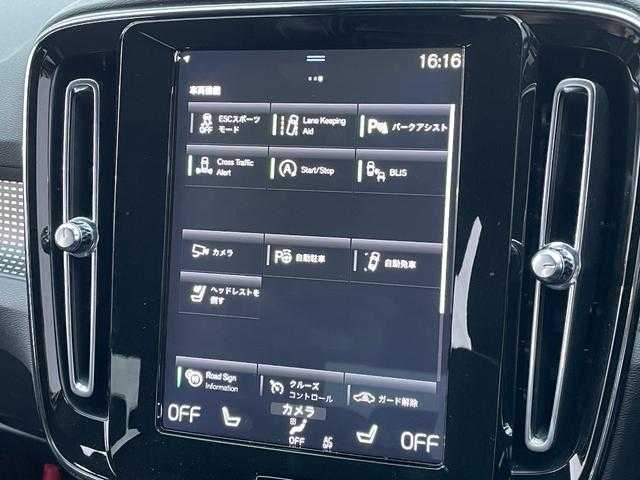 ボルボ ＸＣ４０ T4 AWD Rデザイン 埼玉県 2019(令1)年 5.9万km 黒 ワンオーナー/パノラマサンルーフ/黒ハーフレザーシート/３６０度カメラ/ＡＣＣ/ＡｐｐｌｅＣａｒＰｌａｙ/純正HDDナビ/フルセグ/ＬＫＡ/ＢＬＩＳ/パワーシート/シートヒーター/ＬＥＤ/純正１９インチＡＷ