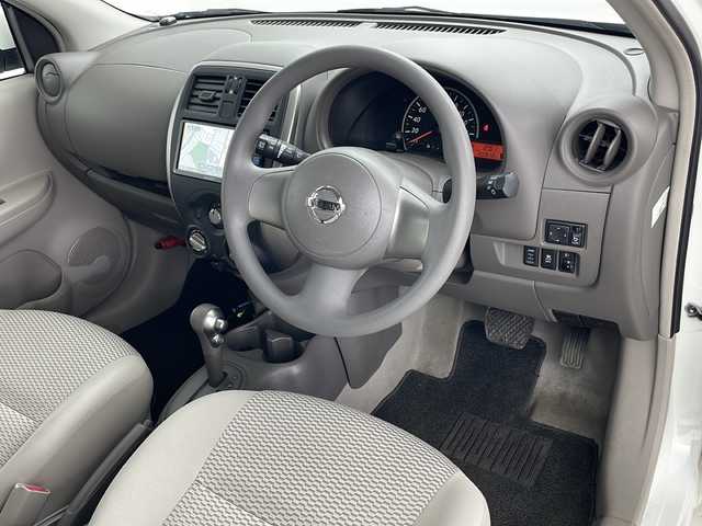 日産 マーチ 12X FOUR Vセレクション 道央・札幌 2017(平29)年 2.1万km ブリリアントホワイトパール ・4WD/・社外SDナビ/（CD&DVD&BT＆フルセグ）/・寒冷地仕様/・社外エンジンスターター /・社外ドラレコ（前のみ）/・オートライト/・ヘッドライトレベライザー/・LEDヘッドライト/・社外AW付きスタッドレス積載/・横滑り防止/・スペアキー