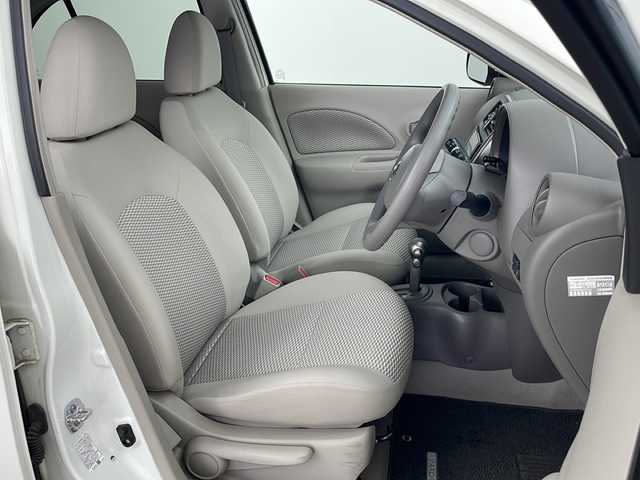 日産 マーチ 12X FOUR Vセレクション 道央・札幌 2017(平29)年 2.1万km ブリリアントホワイトパール ・4WD/・社外SDナビ/（CD&DVD&BT＆フルセグ）/・寒冷地仕様/・社外エンジンスターター /・社外ドラレコ（前のみ）/・オートライト/・ヘッドライトレベライザー/・LEDヘッドライト/・社外AW付きスタッドレス積載/・横滑り防止/・スペアキー
