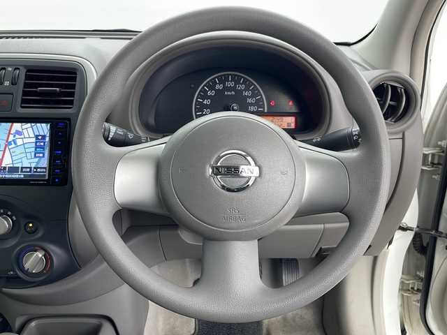 日産 マーチ 12X FOUR Vセレクション 道央・札幌 2017(平29)年 2.1万km ブリリアントホワイトパール ・4WD/・社外SDナビ/（CD&DVD&BT＆フルセグ）/・寒冷地仕様/・社外エンジンスターター /・社外ドラレコ（前のみ）/・オートライト/・ヘッドライトレベライザー/・LEDヘッドライト/・社外AW付きスタッドレス積載/・横滑り防止/・スペアキー