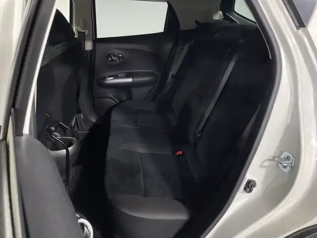 日産 ジューク 15RX Vセレクション 神奈川県 2016(平28)年 4.3万km ブリリアントホワイトパール 純正7インチディーラーOPナビ/CD&DVD&BT&フルセグTV/バックカメラ/ビルトインETC/純正ドライブレコーダー/衝突軽減ブレーキ/レーンキープアシスト/アイドリングストップ/ドアバイザー/ヘッドライトレベライザー