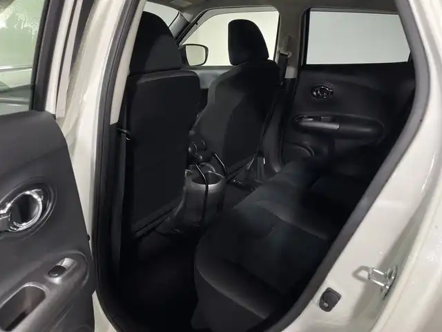 日産 ジューク 15RX Vセレクション 神奈川県 2016(平28)年 4.3万km ブリリアントホワイトパール 純正7インチディーラーOPナビ/CD&DVD&BT&フルセグTV/バックカメラ/ビルトインETC/純正ドライブレコーダー/衝突軽減ブレーキ/レーンキープアシスト/アイドリングストップ/ドアバイザー/ヘッドライトレベライザー