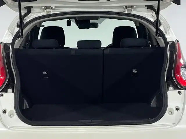 日産 ジューク 15RX Vセレクション 神奈川県 2016(平28)年 4.3万km ブリリアントホワイトパール 純正7インチディーラーOPナビ/CD&DVD&BT&フルセグTV/バックカメラ/ビルトインETC/純正ドライブレコーダー/衝突軽減ブレーキ/レーンキープアシスト/アイドリングストップ/ドアバイザー/ヘッドライトレベライザー
