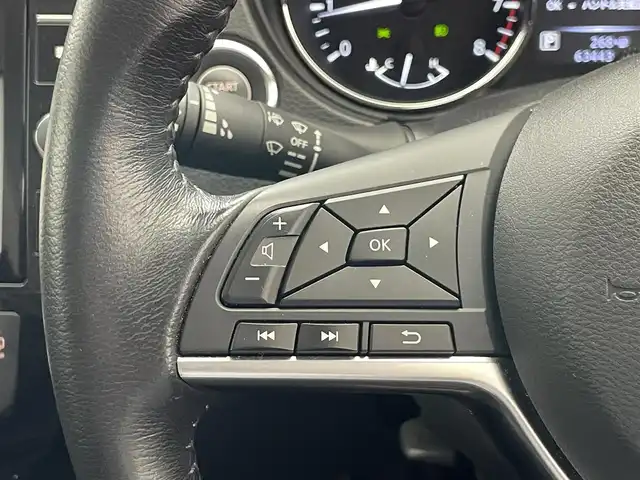日産 エクストレイル 20Xi 愛知県 2018(平30)年 6.4万km ダイヤモンドブラック 純正９型ナビ　フルセグＴＶ　ＢＴ　プロパイロット　全方位カメラ　デジタルインナーミラー　パワーバックドア　電動パーキング　ＬＥＤオートライト　ＥＴＣ　エマブレ　衝突軽減　追従クルコン　フォグランプ　コーナーセンサー　禁煙車