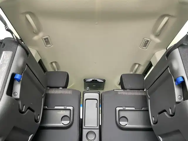 日産 セレナ HWS S HV Vセレ +Sefty 埼玉県 2015(平27)年 2.7万km ダイヤモンドブラック 純正ナビ　フリップダウンモニター　エマージェンシーブレーキ　両側パワースライドドア　ＥＴＣ　バックカメラ　ＬＥＤヘッドライト　ドライブレコーダー　プッシュスタート　スマートキー　クルーズコントロール