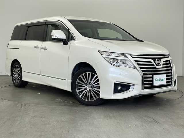 日産 エルグランド 250ハイウェイスターS 兵庫県 2019(平31)年 5.2万km ブリリアントホワイトパール ・ALPINEナビ&TV&CD&DVD&SD&BT&HDMI/・ALPINEリアフリップダウンモニター/・バックカメラ/・ビルトインETC/・エマージェンシーブレーキ/・車線逸脱警報装置/・レーダークルーズコントロール/・コーナーセンサー/・両側パワースライドドア/・ハーフレザーシート/・オットマン/・プラズマクラスター/・LEDライト/・オートライト/・純正18インチアルミホイール/・スマートキー/・プッシュスタート