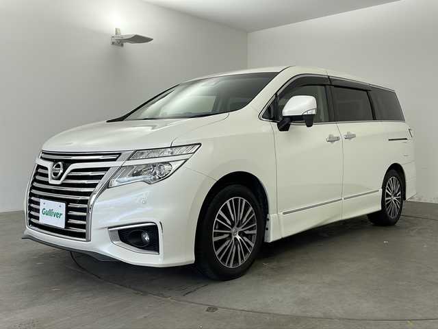 日産 エルグランド 250ハイウェイスターS 兵庫県 2019(平31)年 5.2万km ブリリアントホワイトパール ・ALPINEナビ&TV&CD&DVD&SD&BT&HDMI/・ALPINEリアフリップダウンモニター/・バックカメラ/・ビルトインETC/・エマージェンシーブレーキ/・車線逸脱警報装置/・レーダークルーズコントロール/・コーナーセンサー/・両側パワースライドドア/・ハーフレザーシート/・オットマン/・プラズマクラスター/・LEDライト/・オートライト/・純正18インチアルミホイール/・スマートキー/・プッシュスタート