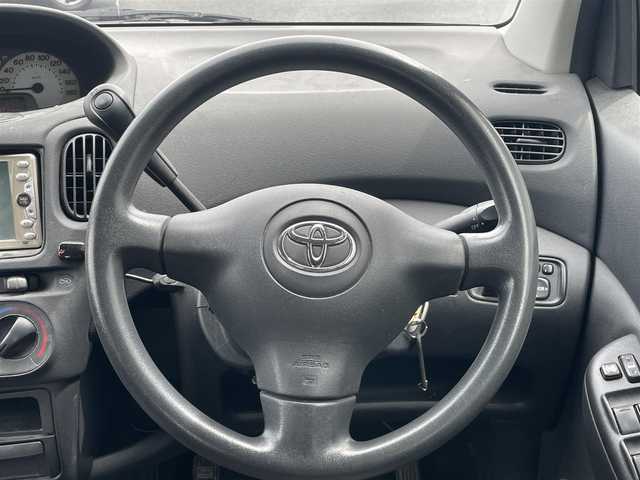 トヨタ ファンカーゴ X リヤリビングバージョン 千葉県 2003(平15)年 7.1万km シルバーM 純正ナビ/【型式：ND3T-W52V】/ラジオ/CD/MD/ETC　　/ハロゲンヘッドライト　/パワーウィンドウ　/パワーステアリング　/ABS　/ダブルエアバック　/純正フロアマット　