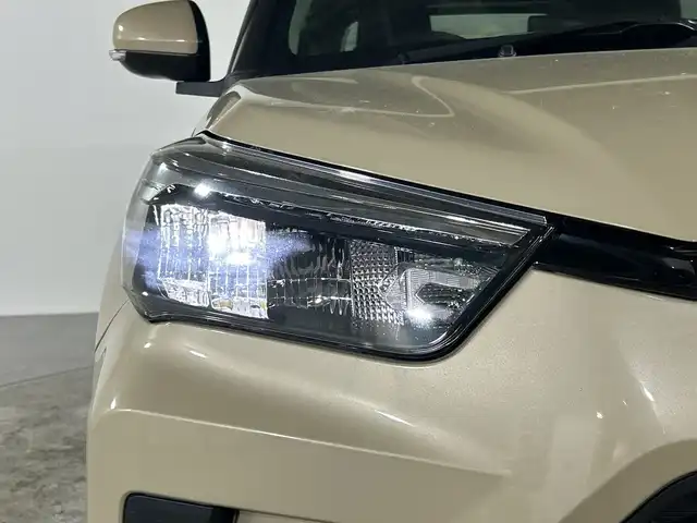 トヨタ ライズ G 福岡県 2020(令2)年 5.8万km ナチュラルベージュマイカM 純正9インチナビ/Bluetooth/フルセグTV/CD/DVD/衝突被害軽減ブレーキ/横滑り防止装置/コーナーセンサー/アイドリングストップ/ETC２．０/ドライブレコーダー/LEDオートライト/純正16インチアルミホイール/電動格納ミラー