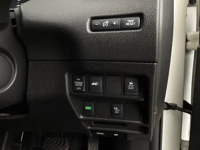 日産 エクストレイル ハイブリッド 20X 新潟県 2019(平31)年 5万km ブリリアントホワイトパール ４WD/踏み間違い衝突防止アシスト/ワンオーナー/パノラマルーフ/社外メモリナビ　/　　CD/DVD/AM/FM/フルセグ/BT/iPod/バックモニター/パワーバックドア/HIDオートライト/前席シートヒーター/純正17インチアルミホイール付/ダウンヒルアシストコントロール/純正フロアマット/ドアバイザー/スペアキー/スマートキー/ETC