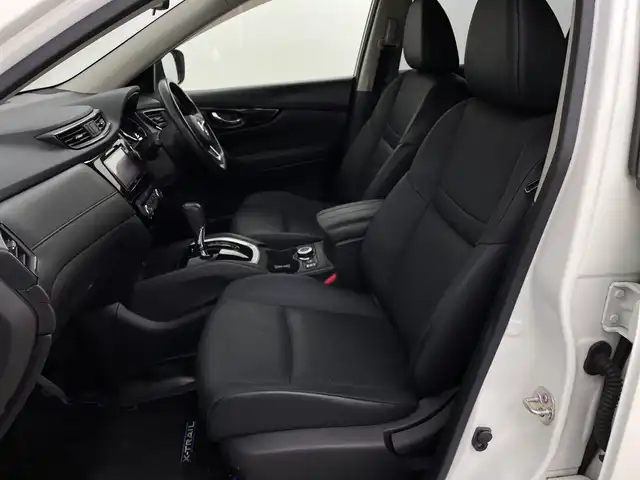 日産 エクストレイル ハイブリッド 20X 新潟県 2019(平31)年 5万km ブリリアントホワイトパール ４WD/踏み間違い衝突防止アシスト/ワンオーナー/パノラマルーフ/社外メモリナビ　/　　CD/DVD/AM/FM/フルセグ/BT/iPod/バックモニター/パワーバックドア/HIDオートライト/前席シートヒーター/純正17インチアルミホイール付/ダウンヒルアシストコントロール/純正フロアマット/ドアバイザー/スペアキー/スマートキー/ETC
