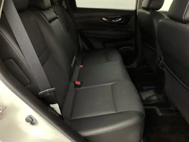 日産 エクストレイル ハイブリッド 20X 新潟県 2019(平31)年 5万km ブリリアントホワイトパール ４WD/踏み間違い衝突防止アシスト/ワンオーナー/パノラマルーフ/社外メモリナビ　/　　CD/DVD/AM/FM/フルセグ/BT/iPod/バックモニター/パワーバックドア/HIDオートライト/前席シートヒーター/純正17インチアルミホイール付/ダウンヒルアシストコントロール/純正フロアマット/ドアバイザー/スペアキー/スマートキー/ETC