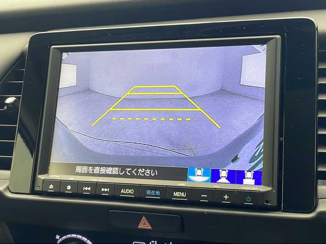 ホンダ フィット e:HEVホーム 沖縄県 2020(令2)年 6.6万km パール 純正８インチナビ　（VXM-205VFEi)/フルセグ　/ＤＶＤ　/Ｂｌｕｅｔｏｏｔｈ　/バックカメラ　/ＥＴＣ　/ドラレコ　/クルーズコントロール　/ステアスイッチ　/ハーフレザー　/スマートキー　/プッシュスタート　/レザーステアリング　/ＵＳＢ