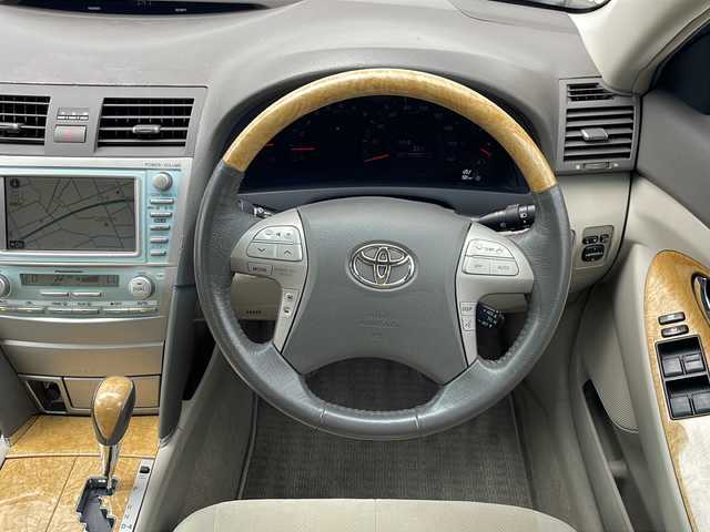 トヨタ カムリ G リミテッドエディション 三重県 2006(平18)年 5.1万km ホワイトパールクリスタルシャイン 純正ナビ/バックカメラ/ETC/クルーズコントロール/革巻きステアリング/前席パワーシート/ステアリングリモコン/オートライト/純正フロアマット/スペアキー/電動格納ミラー/禁煙車
