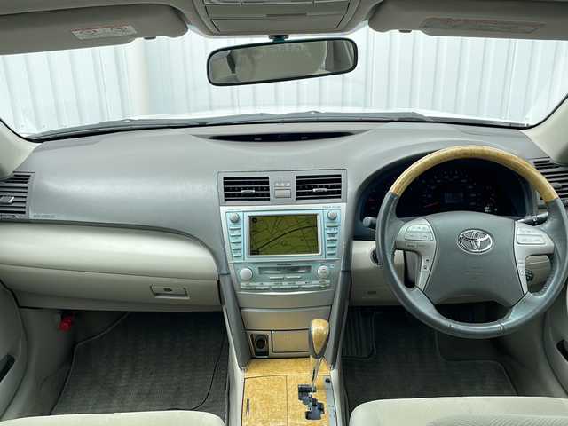 トヨタ カムリ G リミテッドエディション 三重県 2006(平18)年 5.1万km ホワイトパールクリスタルシャイン 純正ナビ/バックカメラ/ETC/クルーズコントロール/革巻きステアリング/前席パワーシート/ステアリングリモコン/オートライト/純正フロアマット/スペアキー/電動格納ミラー/禁煙車