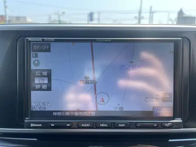 ダイハツ キャスト スポーツ SAⅡ 神奈川県 2016(平28)年 4.6万km パールホワイトⅢ ターボ車/スマートアシストII/・衝突回避支援ブレーキ/・前後誤発進抑制制御機能/・車線逸脱警報機能/社外ナビ（CN-E330D）/・Bluetooth・DTV・CD/LEDオートライト/純正MOMOステアリング/オート格納ドアミラー/フロアマット/ドアバイザー/スマートキーX2/新車時手帳・取説