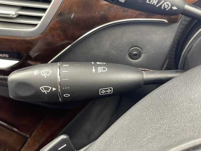 メルセデス・ベンツ Ｓ５５０Ｌ ブルーエフィシェンシー 岐阜県 2012(平24)年 10.6万km パール サンルーフ/HarmanKardon/レザーシート/パワーシート全席/メモリーシート全席/シートヒーター/エアシート/バックカメラ/プレセーフブレーキ/ブラインドスポット/レーンキープアシスト/マッサージ機能/パドルシフト/後席サンシェード/パワーバックドア/スマートキー/プッシュスタート/スペアキー/アテンションアシスト/ESP（横滑り防止装置）/ETC