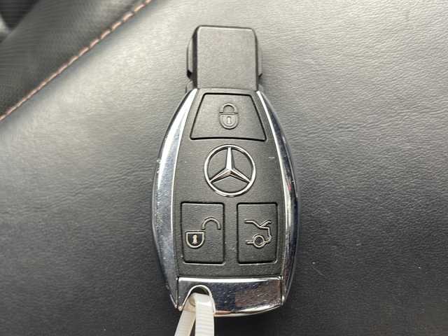 メルセデス・ベンツ Ｓ５５０Ｌ ブルーエフィシェンシー 岐阜県 2012(平24)年 10.6万km パール サンルーフ/HarmanKardon/レザーシート/パワーシート全席/メモリーシート全席/シートヒーター/エアシート/バックカメラ/プレセーフブレーキ/ブラインドスポット/レーンキープアシスト/マッサージ機能/パドルシフト/後席サンシェード/パワーバックドア/スマートキー/プッシュスタート/スペアキー/アテンションアシスト/ESP（横滑り防止装置）/ETC