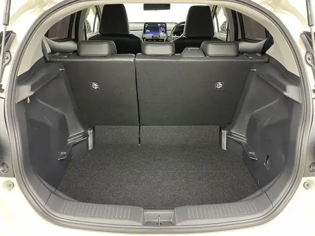 トヨタ アクア Z 岡山県 2022(令4)年 2.6万km クリアベージュメタリック 純正ディスプレイオーディオ/(Bluetooth/USB/Mira Cast)/パノラミックビューモニター/社外ドライブレコーダー前後/運転席パワーシート/前席シートヒーター/LEDオートヘッドライト/純正16インチAW/ブラインドスポットモニター/ヘッドアップディスプレイ/スマートキー×2/横滑り防止/ビルトインETC/取扱説明書