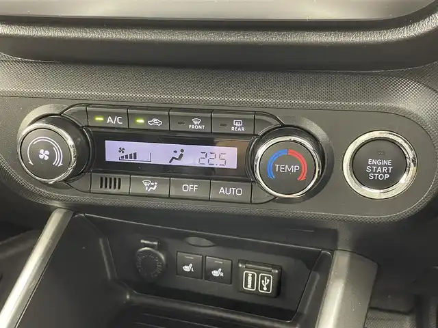 ダイハツ ロッキー プレミアム G 茨城県 2023(令5)年 2.8万km ブラックマイカメタリック 社外ナビ/フルセグ視聴可/ドラレコ/ETC/追従クルコン/バックカメラ/USB端子/HDMI端子/Bluetooth接続/純正AW