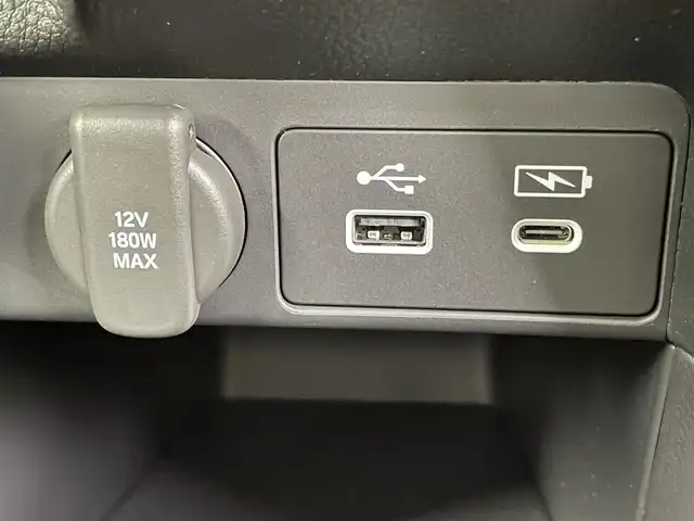 ホンダ ステップワゴン スパーダ eHEV 千葉県 2025(令7)年 0.1千km プラチナホワイトパール 登録済未使用車/HondaSENSING/・衝突軽減ブレーキ（CMBS）/・先行車発進お知らせ機能/・歩行者事故低減ステアリング/・路外逸脱抑制機能/・標識認識機能/・渋滞追従機能付アダプティブクルーズコントロール/・車線維持支援システム（LKAS）/・トラフィックジャムアシスト（渋滞運転支援機能）/・ブラインドスポットインフォメーション/・誤発進抑制機能/・後方誤発進抑制機能/・近距離衝突軽減ブレーキ/・急アクセル抑制機能/・パーキングセンサーシステム/・オートハイビーム/純正11.4インチメモリーナビ/・フルセグTV/・Bluetooth接続/・CD/DVD再生/・SD/MSV/・バックカメラ/両側パワースライドドア/LEDヘッドライト/コーナーセンサー/スマートキー